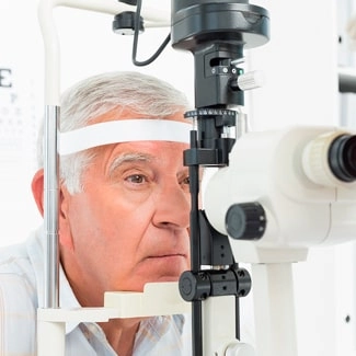Seniors Eye Exam In Vaughan & Woodbridge