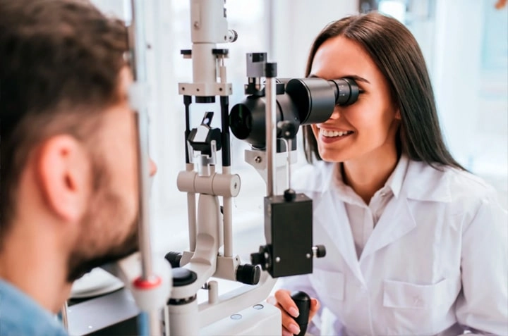 Eye Exam in Vaughan & Woodbridge